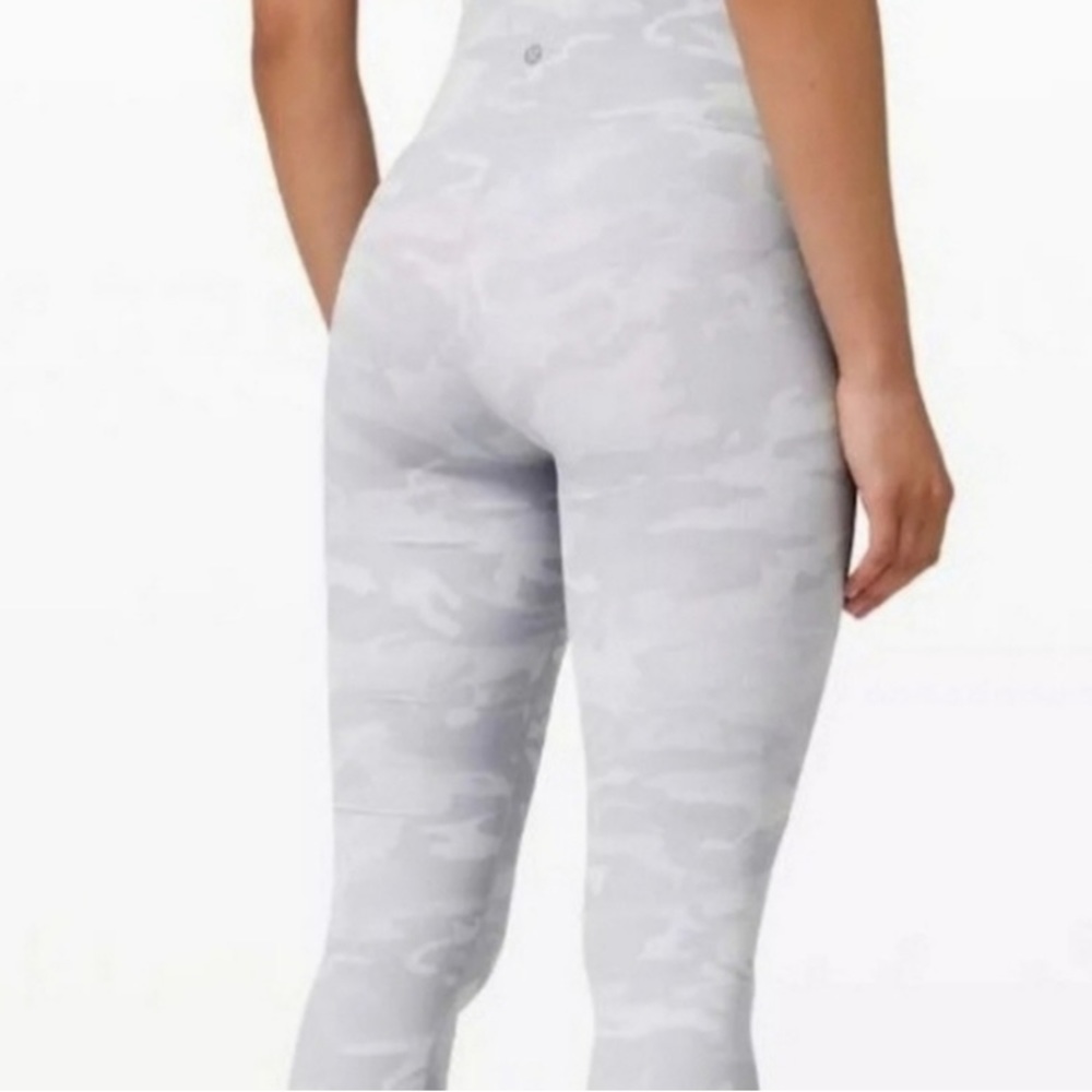 Lululemon White Wunder Under High-Rise Tight 28" Camo leggings